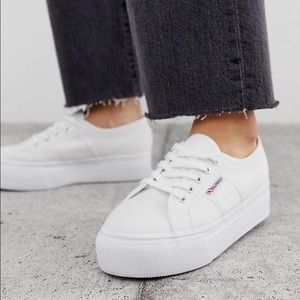 Superga 2790 Acotw platform sneaker in white. Size US 9,UK6 1/2, EU 40